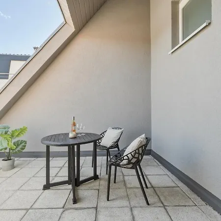 Scharnhaeusle 6 - Wunderschoenes Mit Balkon アパート オストフィルダーン